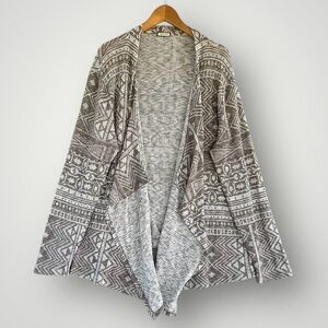 🎉5 for $45🎉 Eyeshadow cardigan sweater pullover size XL